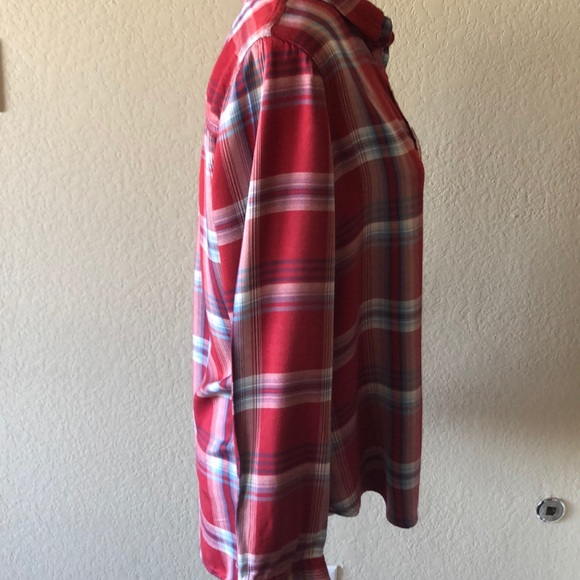 Button down shirt 😍 - Picture 4 of 5